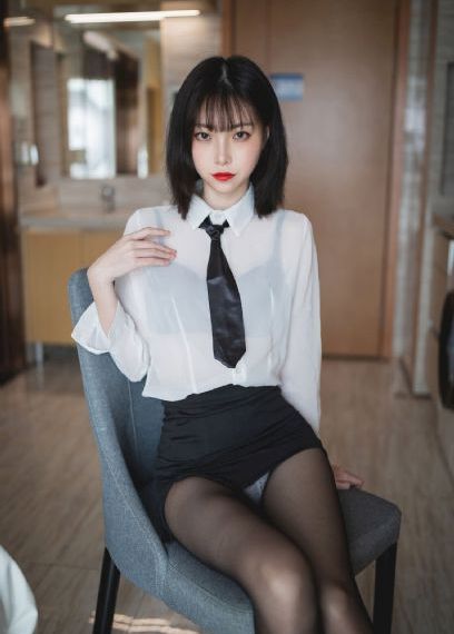 老头的大龟挺进秀婷小说